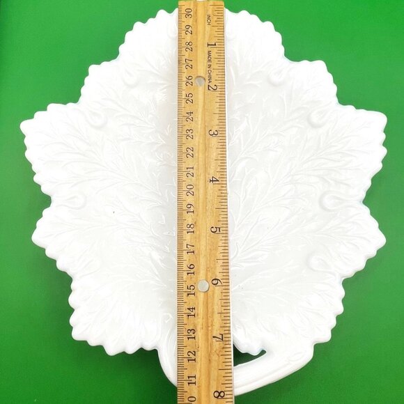 Vintage Fenton Milk Glass Grape Leaf Dish Embossed Sawtooth Edge Mid Century MCM - Picture 5 of 11